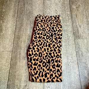 Cheetah print leggings